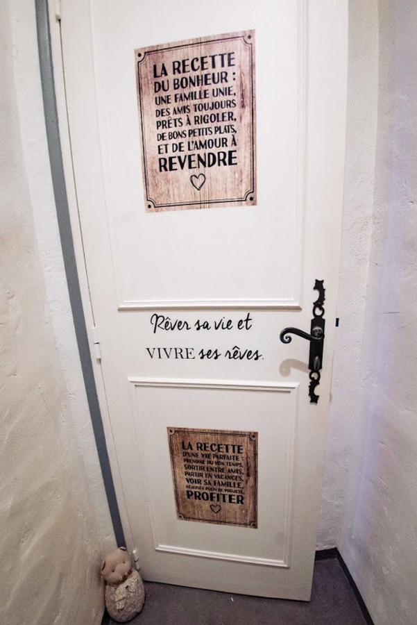 Gite Fa Mille Maison Bleu Robion en Luberon Экстерьер фото