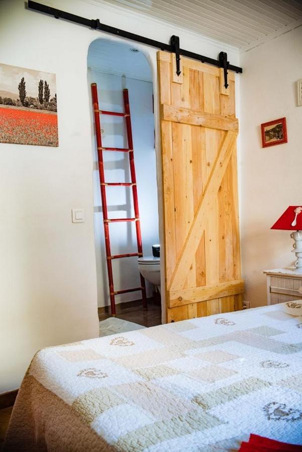Gite Fa Mille Maison Bleu Robion en Luberon Экстерьер фото
