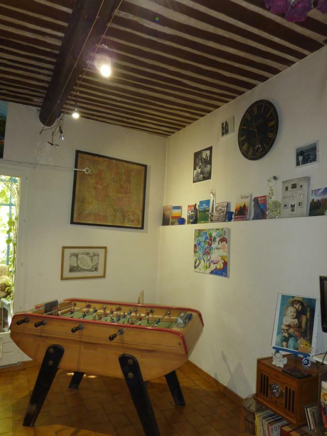 Gite Fa Mille Maison Bleu Robion en Luberon Экстерьер фото